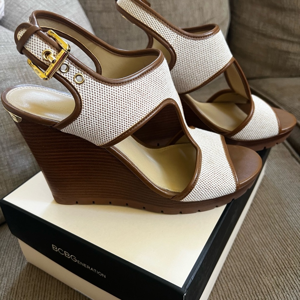Michael Kors Brown and Cream Wedges with Gold Buckle